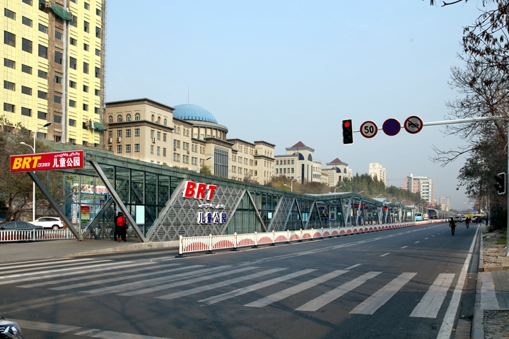 乌鲁木齐市快速公交系统BRT1号线工程